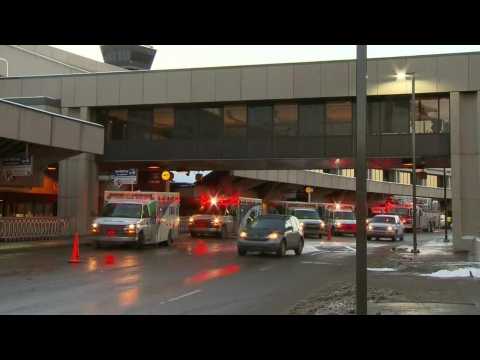 VIDEO : No Injuries After Planes Collide at Toronto's Pearson Airport