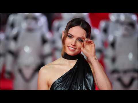 VIDEO : Former Director's Vision For Rey Made Daisy Ridley Cry
