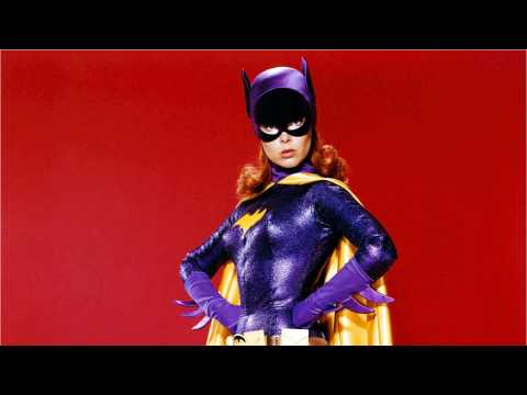 VIDEO : Lindsay Lohan Says She Wants To Be Batgirl In Joss Whedon's Upcoming Film
