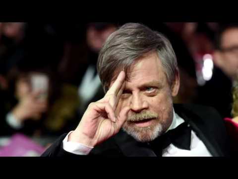 VIDEO : Mark Hamill Teases Deleted Scenes