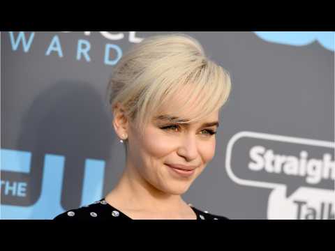 VIDEO : Emilia Clarke Got Dramatic Bangs