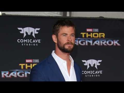 VIDEO : Chris Hemsworth Talks Reaction to 'Thor: Ragnarok'