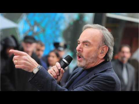 VIDEO : Neil Diamond Has Parkinson?s, Retires from Touring