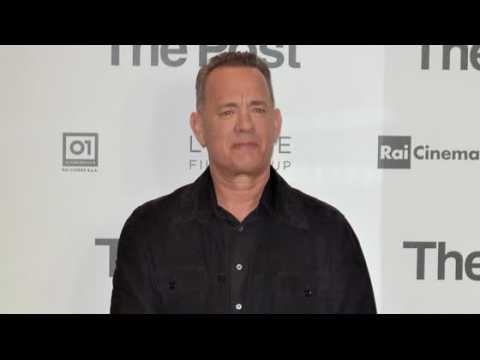 VIDEO : Could Tom Hanks Play A James Bond Villain?