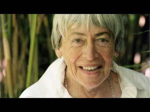 VIDEO : Fans Mourn Author Ursula K. Le Guin