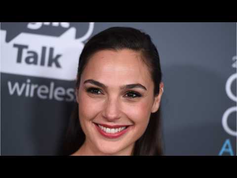 VIDEO : Gal Gadot Very Moved By Wonder Woman Snub Support