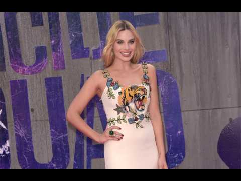 VIDEO : Margot Robbie: Neighbours cast made me eat right