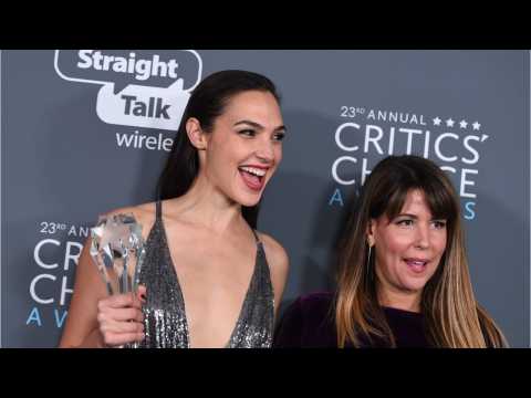 VIDEO : Gal Gadot Responds To Oscars Snubbing 'Wonder Woman'