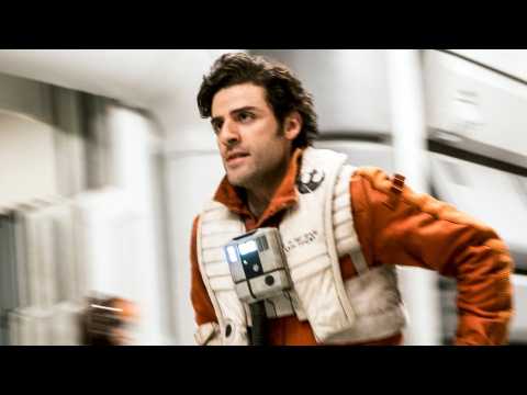 VIDEO : Oscar Isaac Filmed 2 Movies At Once In 2017
