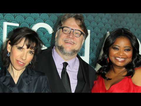 VIDEO : The Shape Of Water Casts Praise Guillermo del Toro