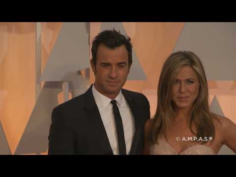 VIDEO : Jennifer Aniston and Justin Theroux announce split