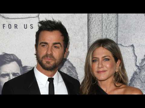 VIDEO : Jennifer Aniston and Justin Theroux Took Vacation to Save Marriage