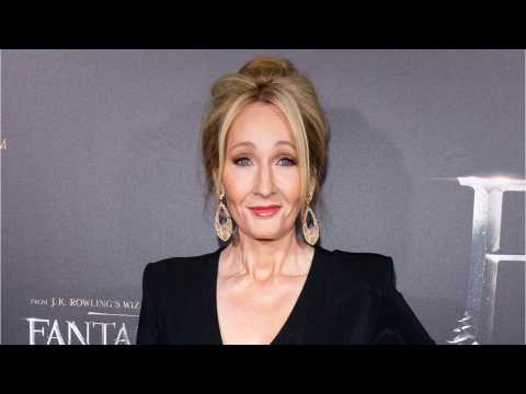 VIDEO : J.K. Rowling Responds to Gay Dumbledore Controversy