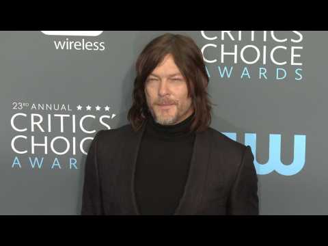 VIDEO : What Does Norman Reedus' Darryl Call His Crossbow?