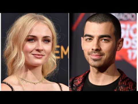 VIDEO : Sophie Turner Was All Of Us Texting A Friend About Joe Jonas