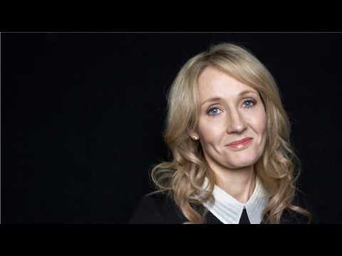 VIDEO : Harry Potter Fans Are Not Happy About The 'Fantastic Beasts' Franchise