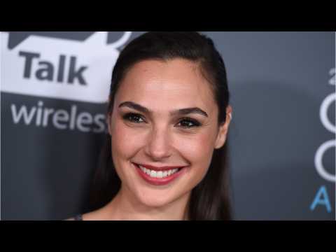 VIDEO : Gal Gadot Shows Off Her Dance Moves