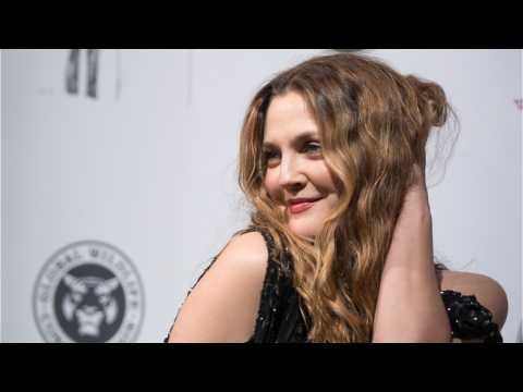 VIDEO : Drew Barrymore Doubles Up On Screen Time In New Film ?The Stand-In?