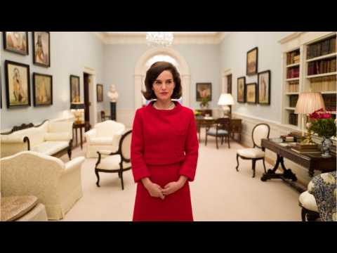 VIDEO : Natalie Portman Reprises Her Role As Jackie Kennedy On SNL