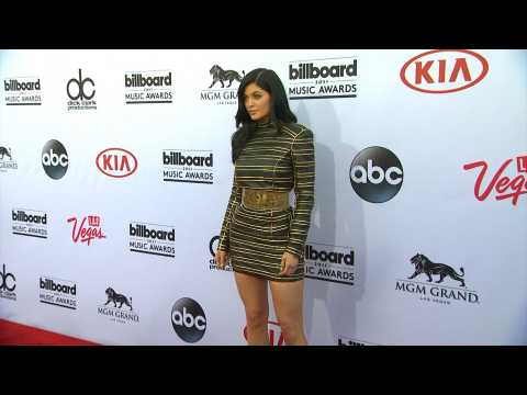 VIDEO : Kylie Jenner pourrait accoucher par csarienne!