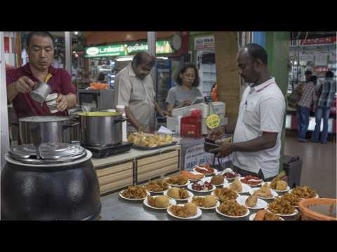 VIDEO : SIngapore Is Full Of Delicious Street Food