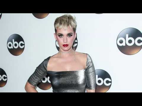 VIDEO : Katy Perry Has Not Had Plastic Surgery