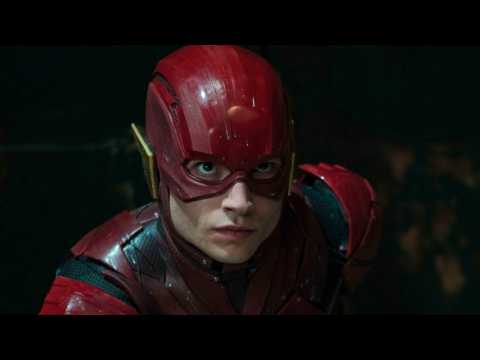 VIDEO : Justice League: Blu-ray Deleted Scene Preview & Special Features