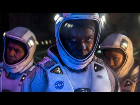 VIDEO : Critics Give 