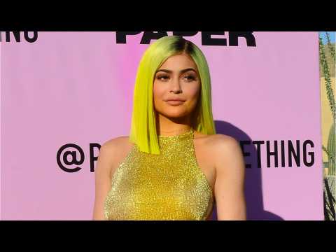 VIDEO : A Source Says Kylie Jenner Is ?Beyond Elated? After Stormi?s Birth
