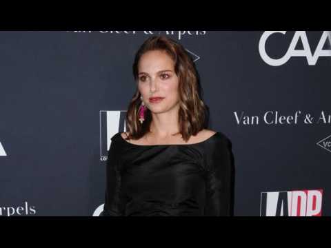 VIDEO : Natalie Portman has a 100 stories of sexual harassment