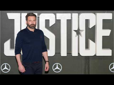 VIDEO : Is Ben Affleck Committed To Batman?