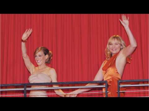 VIDEO : Molly Shannon And Kim Cattrall Describe Two Very Different Sarah Jessica Parkers