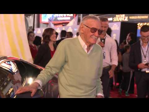 VIDEO : Stan Lee 'Jeopardy' Appearance Brings The Comics