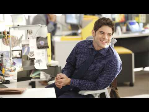VIDEO : 'Supergirl's Jeremy Jordan Wants to Play a Superhero
