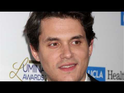 VIDEO : John Mayer Shows His Love For Star Wars