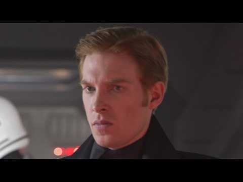 VIDEO : General Hux?s Comedy In The Last Jedi Made Sense