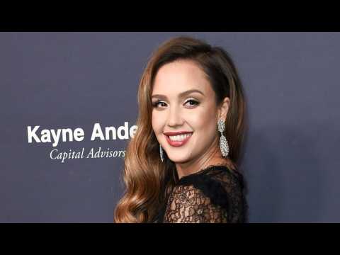 VIDEO : Jessica Alba Gives Birth To Baby Boy And Reveals His Name