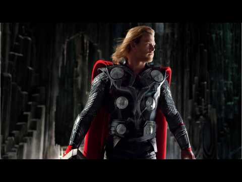 VIDEO : Ryan Reynolds Loved 'Thor: Ragnarok'
