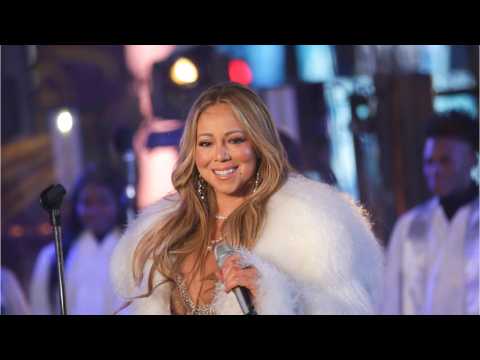 VIDEO : Mariah Carey's NYE 'Hot Tea' Is 2018's First Meme