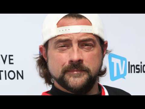 VIDEO : Kevin Smith Shares Photo From Set Of New Movie
