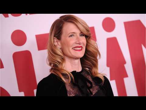 VIDEO : Laura Dern's New Beau Baron Davis