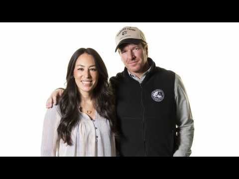 VIDEO : Fixer Upper Stars Chip & Joanna Gaines Having 5th Baby