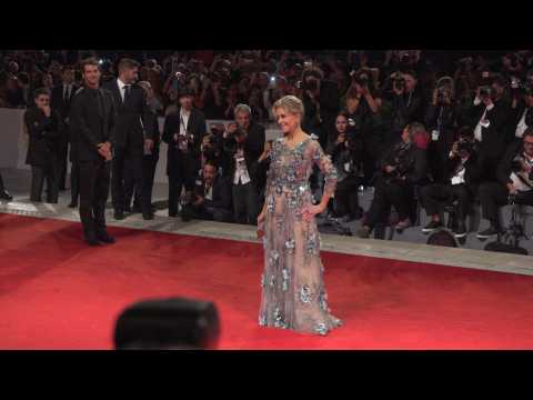 VIDEO : Jane Fonda: 80 ans et toujours sublime!