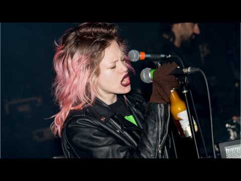 VIDEO : Alice Glass Says She Will Testify That Crystal Castles' Ethan Kath Raped Her