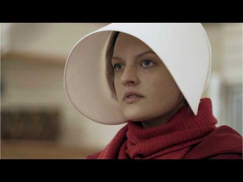 VIDEO : 'The Handmaid's Tale' Season 2's Biggest Challenge