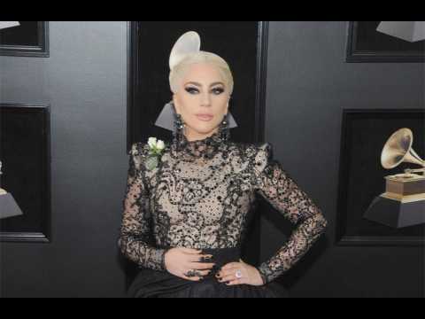 VIDEO : Lady Gaga and stars wear flowers for Time's Up at Grammys