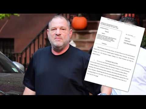 VIDEO : Harvey Weinstein's former personal assistant sues him