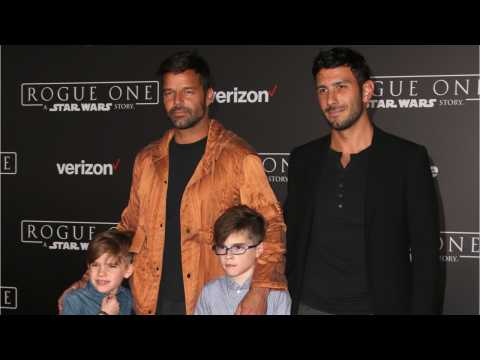 VIDEO : Ricky Martin Tells His Boys They Are A 'Modern Family'