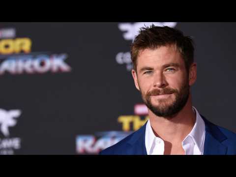 VIDEO : Chris Hemsworth Explains How Son Got Injured On Set Of Avengers 4