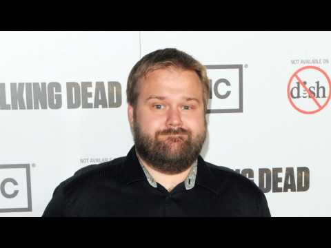 VIDEO : ?Walking Dead? Creator Defends Decision to Kill Off Castmember